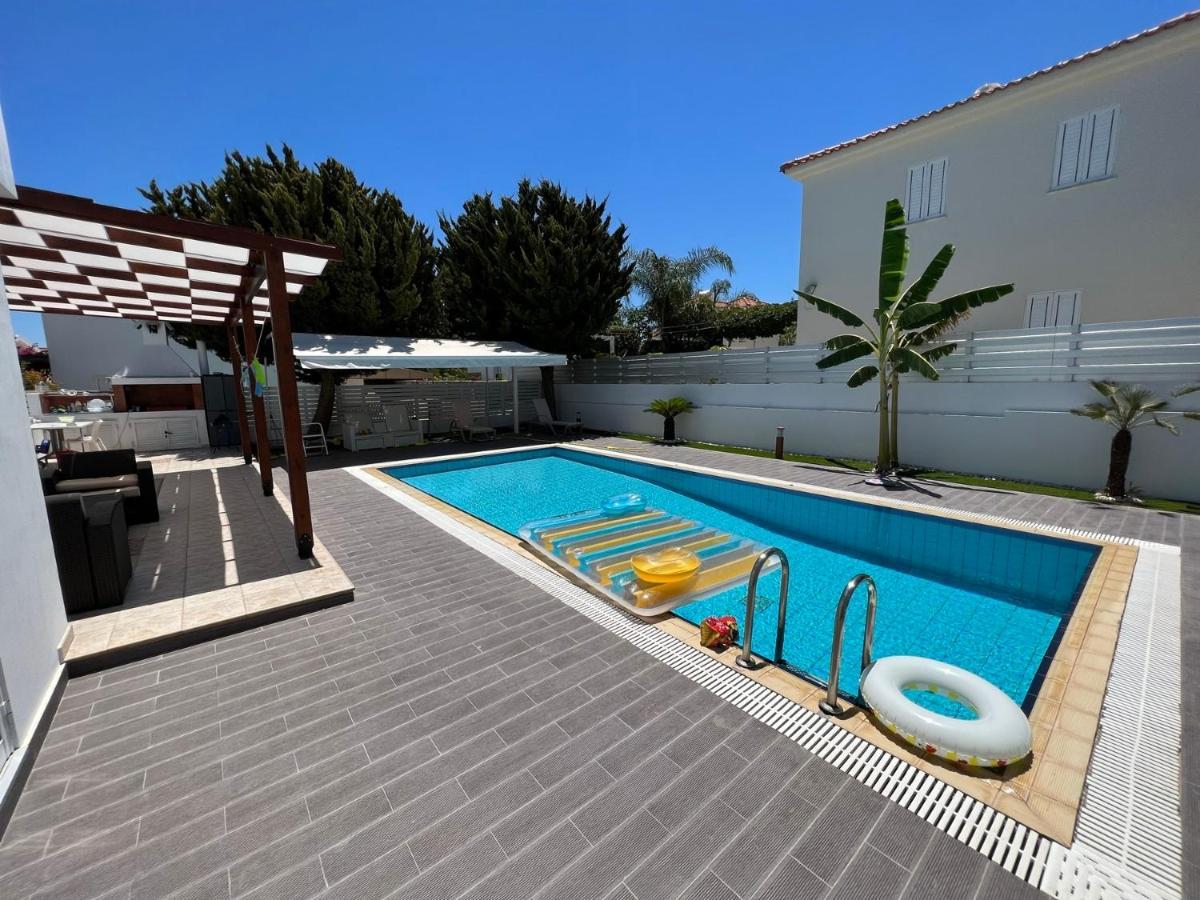Villa Aleksandar Protaras Ngoại thất bức ảnh